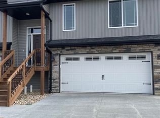 3155 Lampe Ln #A, Coralville, IA 52241