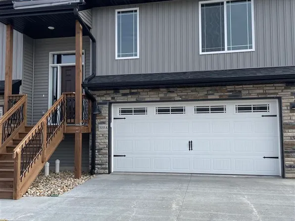 3155 Lampe Ln #A, Coralville, IA 52241