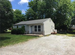 890 Starlight Dr, Saint Charles, MO