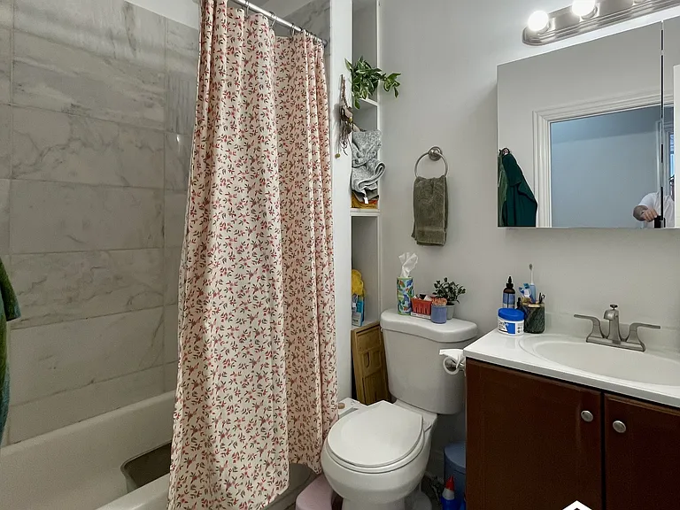 3611 W Wolfram St #2 — Photo 12