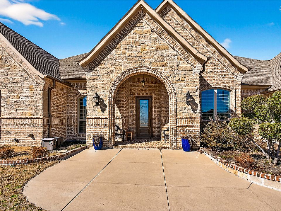 1st image of 12099 Briargrove Ln