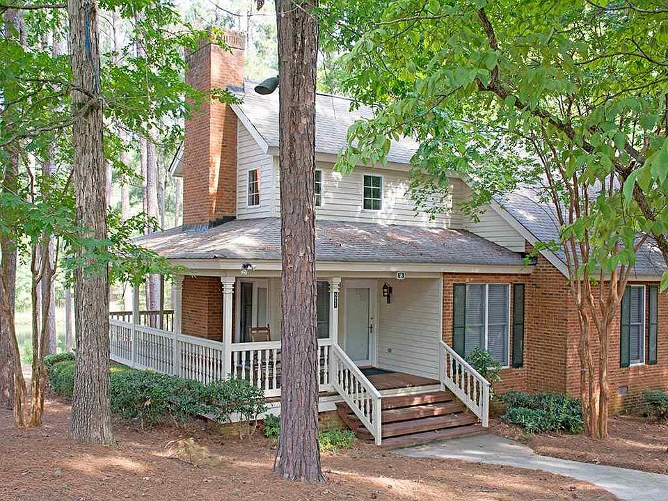 1st image of 1013 Clubhouse Ln