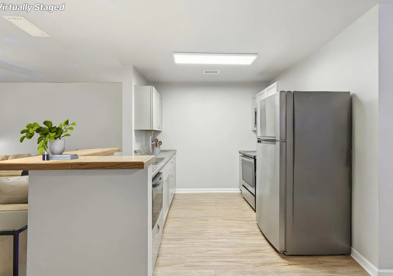 1415 Charlotte Street — Photo 4