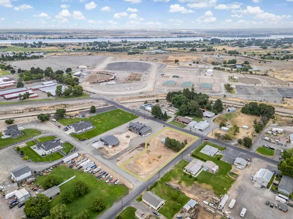 1301 E 19th Ave, Kennewick, WA 99337