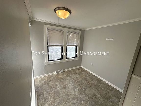 5th image of 2319 E 40th Ct