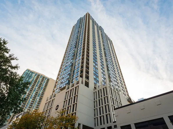 1122 N Clark St APT 2308, Chicago, IL 60610