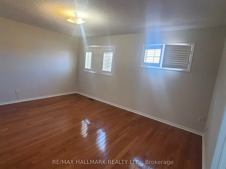 4930 Southampton Dr — Photo 9
