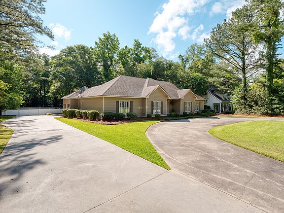2nd image of 4268 Oak Forest Dr