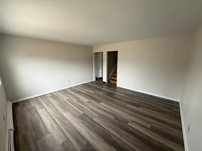 2600 S Duluth Ave #2606 — Photo 2