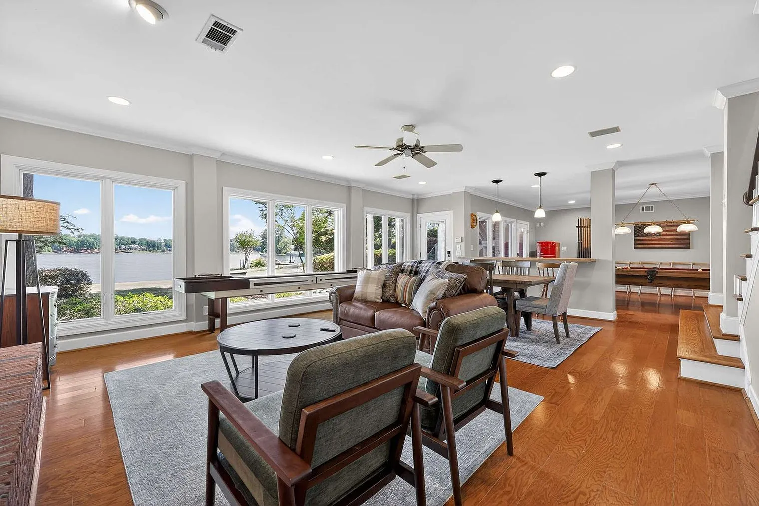 5 bed, 5.0 bath, 4800 sqft, $14,777 — Photo 3
