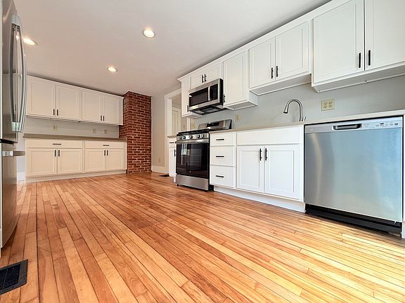 2nd image of 9 Blake Road