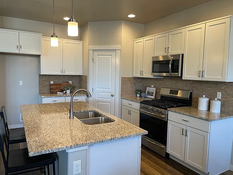 4202 W Peak Cloud Dr — Photo 6