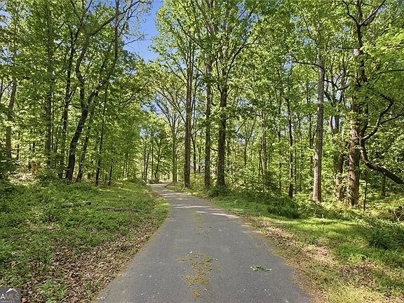 4th image of 3695 Ledan Rd