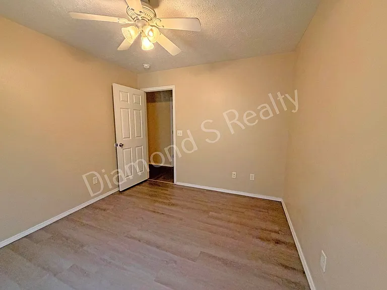 1452 N Ethyl Ave — Photo 31