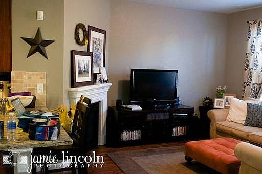 4th image of 10286 E 31st Ave