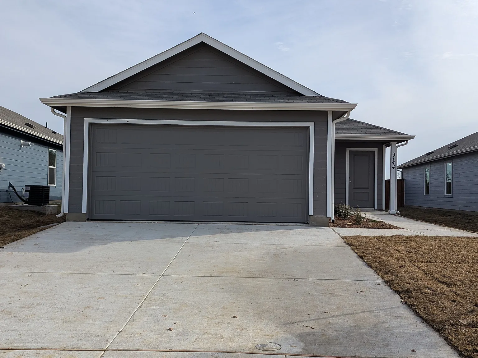 3 bed, 1411 sqft, $1,795 — Photo 1