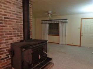 15096 Acorn Rd, Diamond, MO 64840