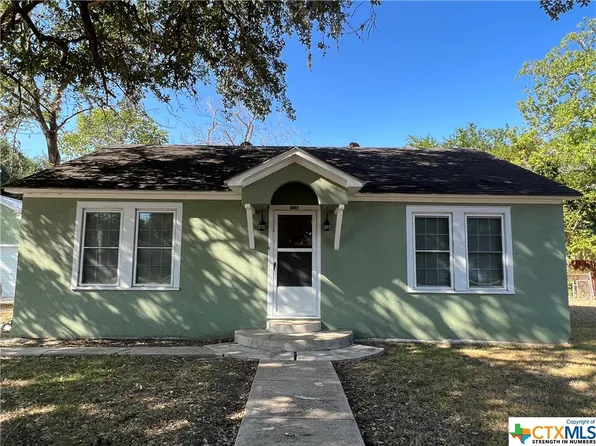 116 Washington St, Cuero, TX 77954