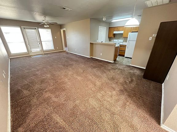 3rd image of 3005 Carlton Pkwy APT 1