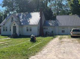 6593 Frankfort Hwy, Beulah, MI 49617
