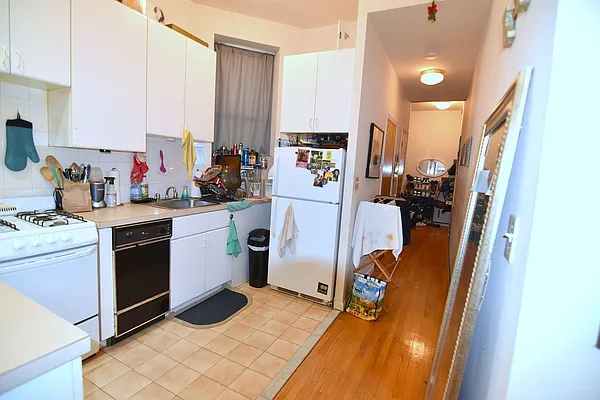 Rented by Manhattan Spaces | media 13