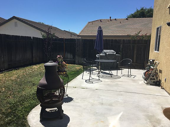 4th image of 309 Amber Fields Ct