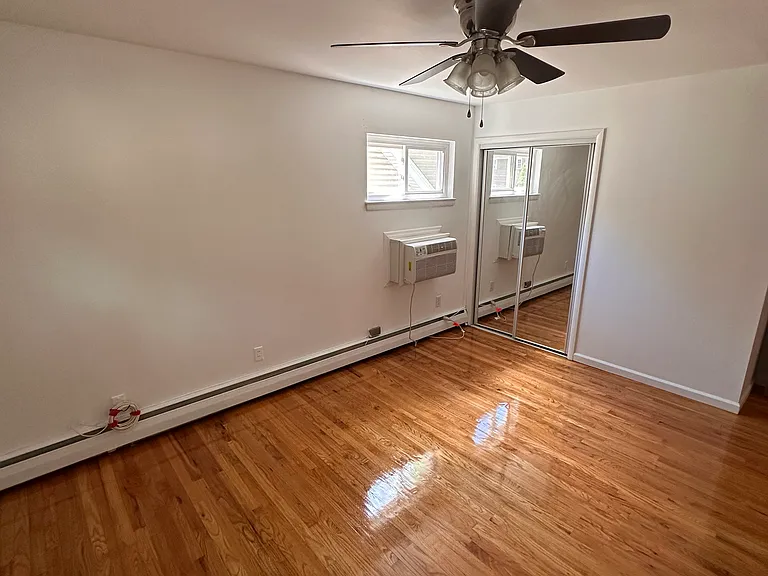 Highland Ave — Photo 15