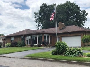 839 Carlton Dr, Campbell, OH