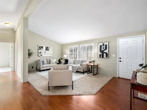 8975 Lawrence Welk Dr Space 91, Escondido, CA 92026