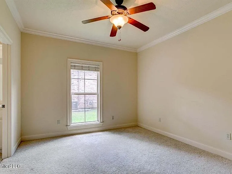 143 Sonnett Cir — Photo 16