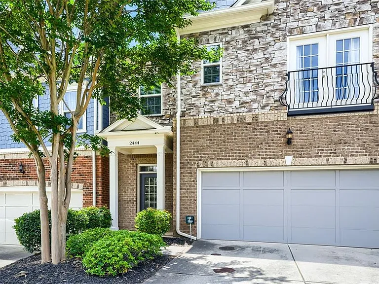 2444 Norwood Dr SE — Photo 5