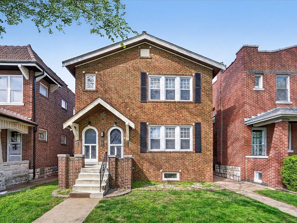 Charming, fully renovated home with great curb appeal in desirable 63109