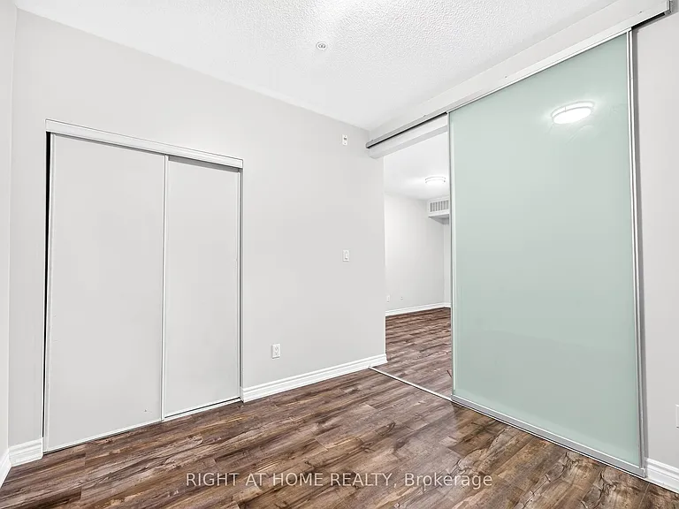 570 Lolita Gdns #430 — Photo 27