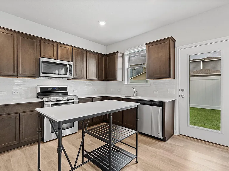 7814 Wilfred Dr — Photo 5