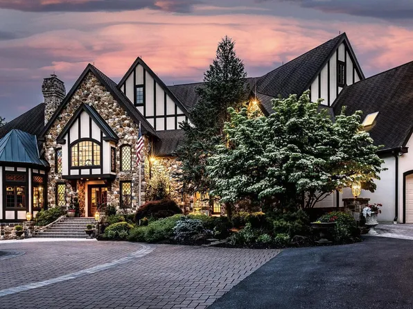 1 Bittersweet Dr, West Chester, PA 19382