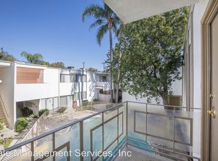 18100 Roscoe Blvd APT 22, Northridge, CA 91325