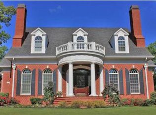 1353 Falmouth Rd, Chattanooga, TN 37405