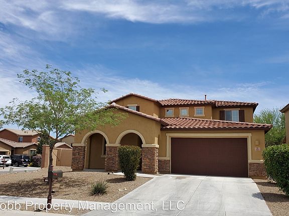 3rd image of 801 W Camino Capria