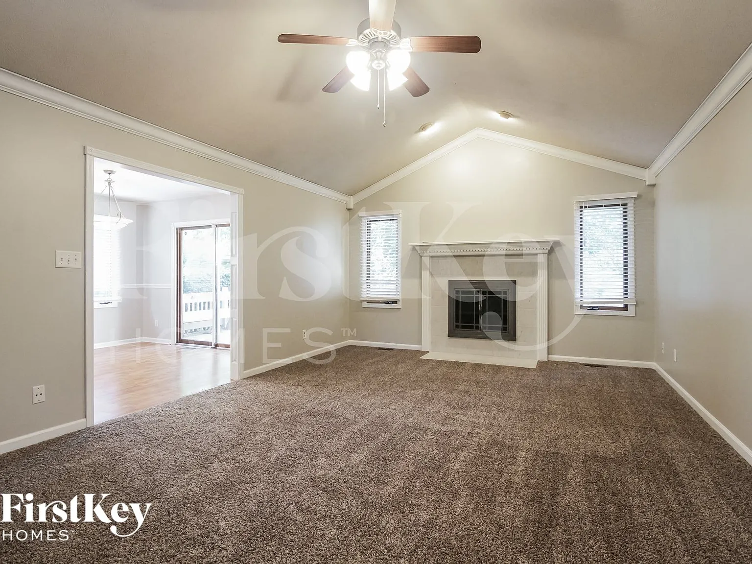3 bed, 2.0 bath, 1523 sqft, $2,150 — Photo 2