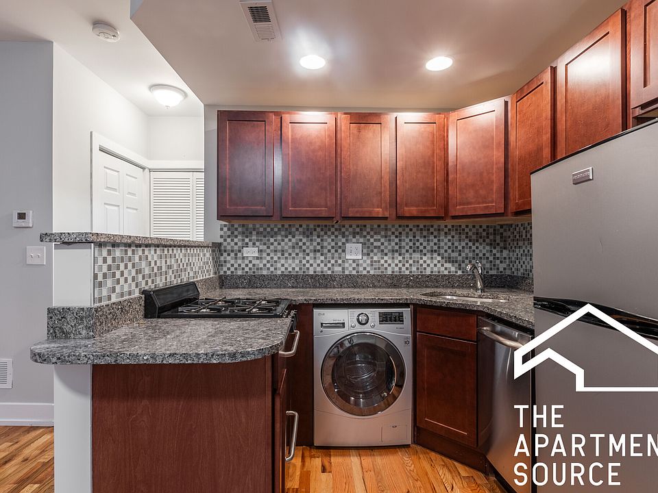 1st image of 560 W Arlington Pl #607
