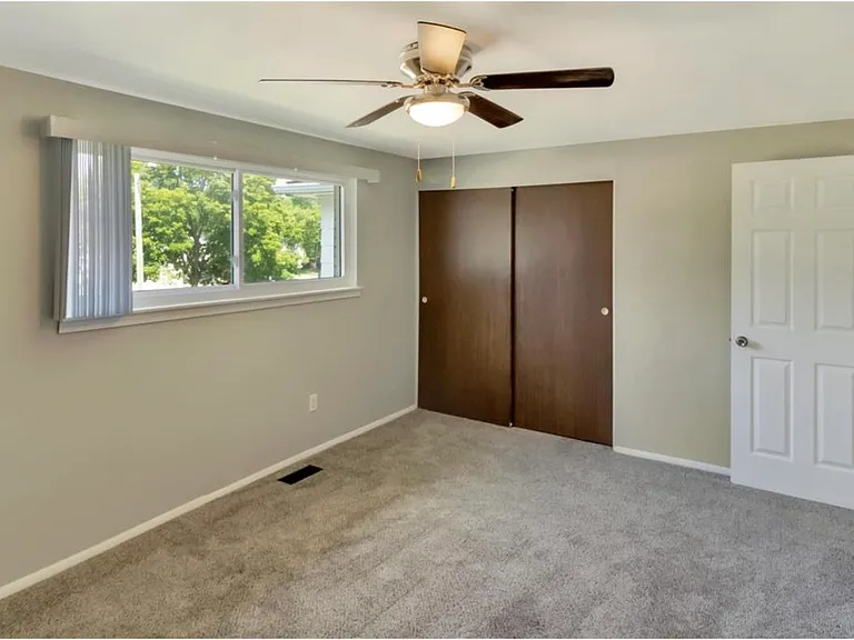 160 S Christine Cir — Photo 11