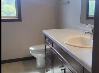 1340 Moon Ridge Ct, Kaukauna, WI 54130