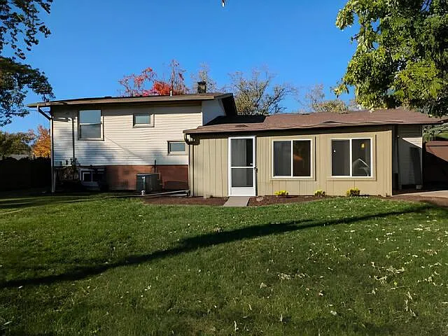 9407 Elm Ave — Photo 9
