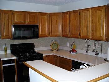 2nd image of 5 Greystone Ct