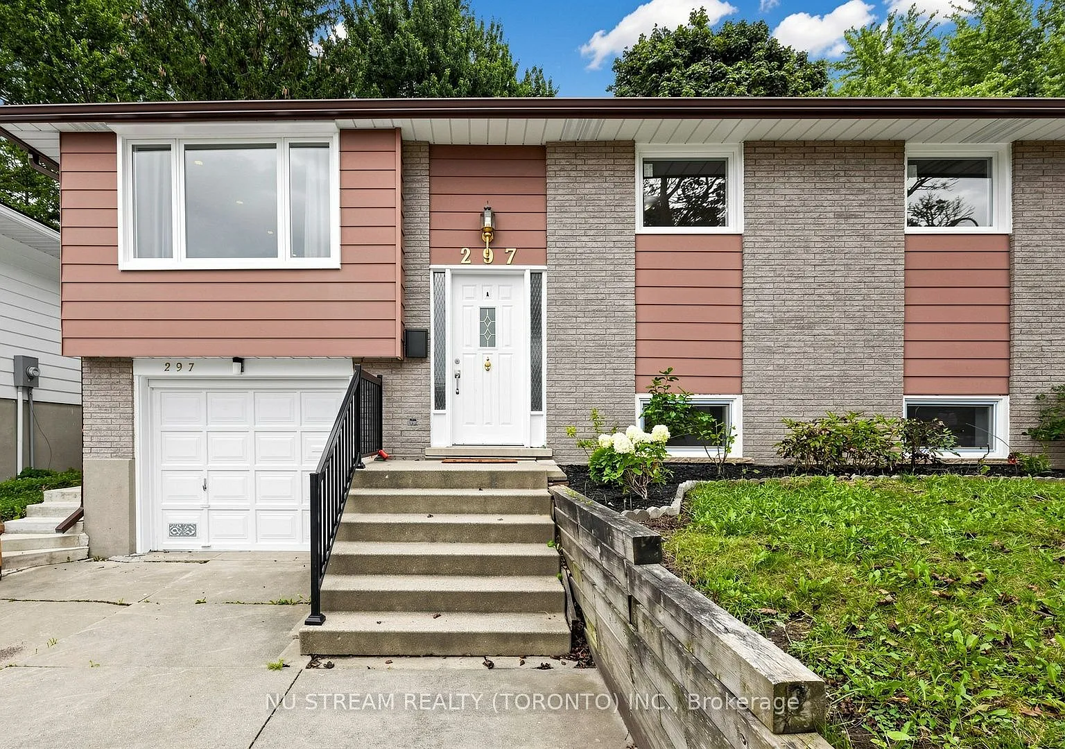 3 bed, $2,500 — Photo 1