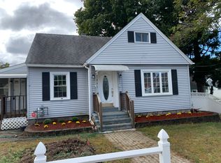 841 Valley St, Manchester, NH 03103