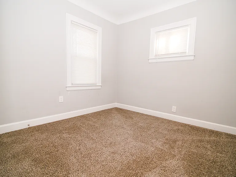 Lower floor room 2