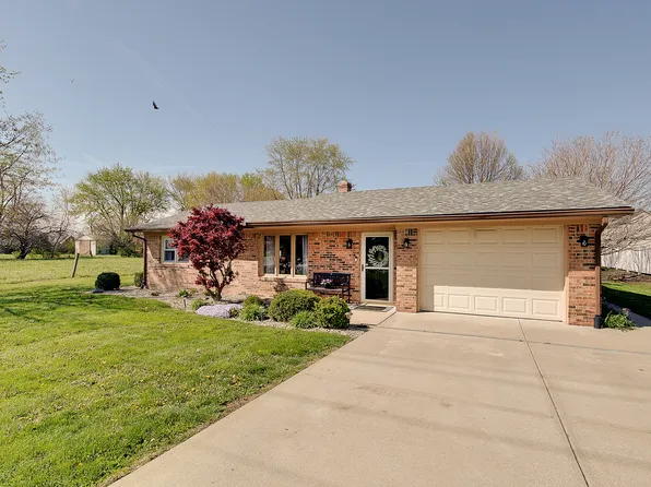 1334 W Demaree Rd, Greenwood, IN 46143