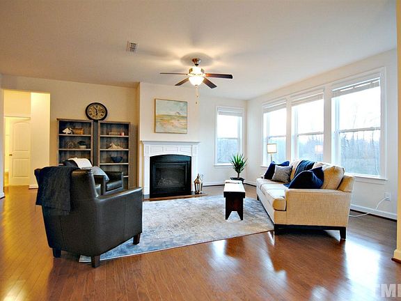 4th image of 212 Atwood Dr