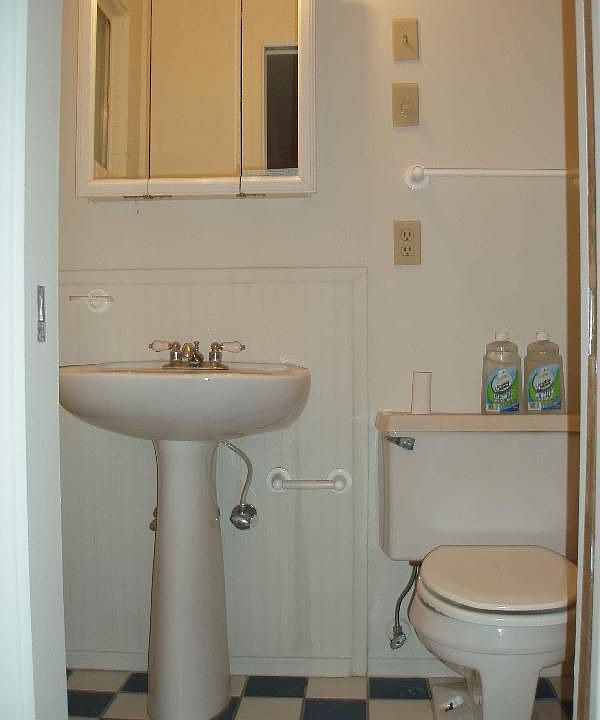 2nd image of 453 Santa Cruz Dr